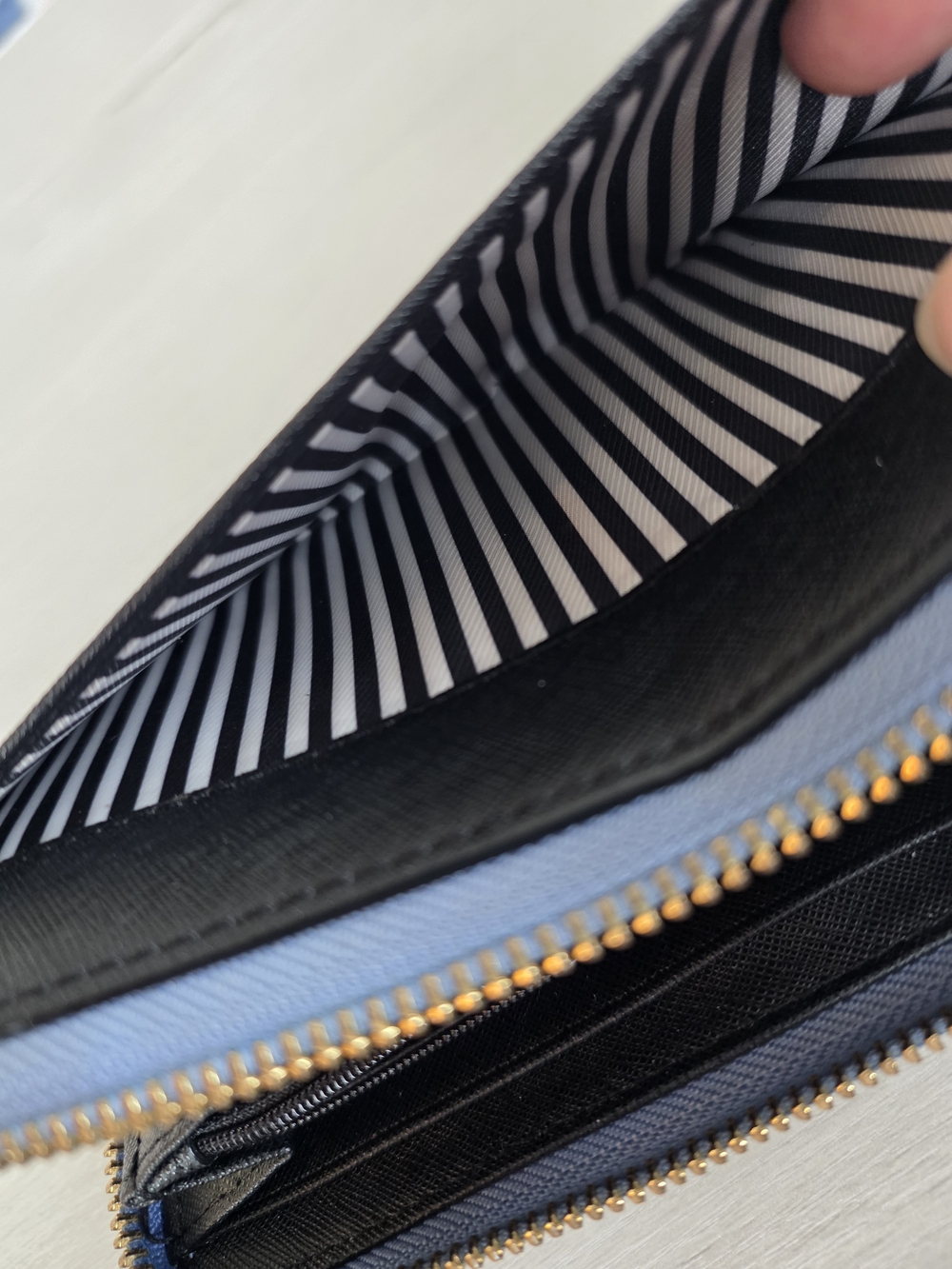 kate spade Two-Tone Blue and Black Zip Around Wallet - Picture 7 of 7